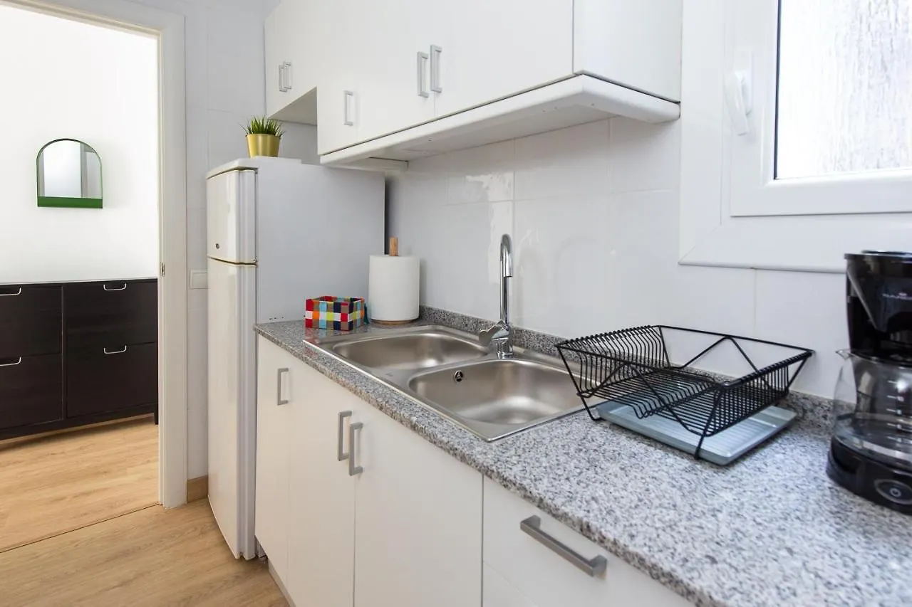 Lovely And Convenient Sagrada Familia Apartment Barcelona