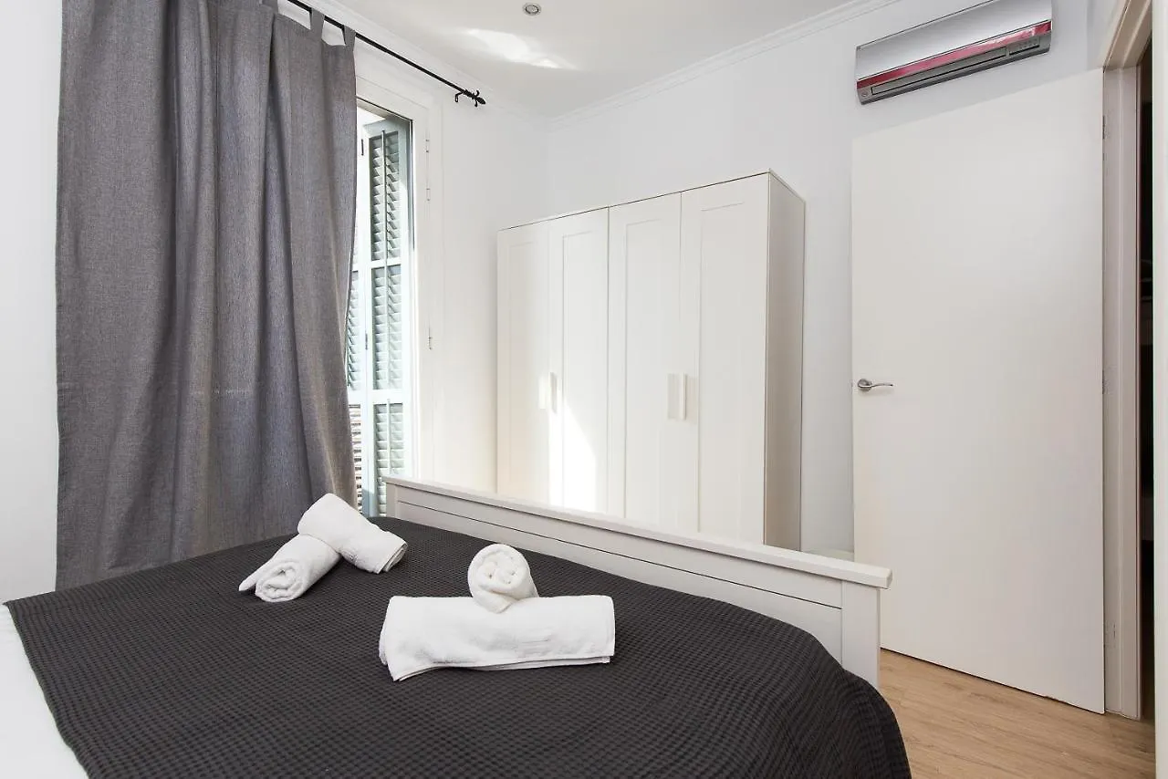 Lovely And Convenient Sagrada Familia Apartment Barcelona