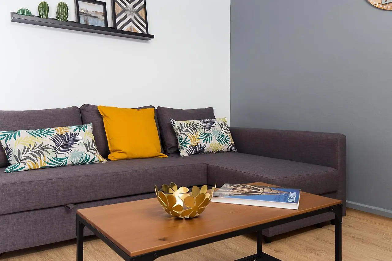 Lovely And Convenient Sagrada Familia Apartment Barcelona