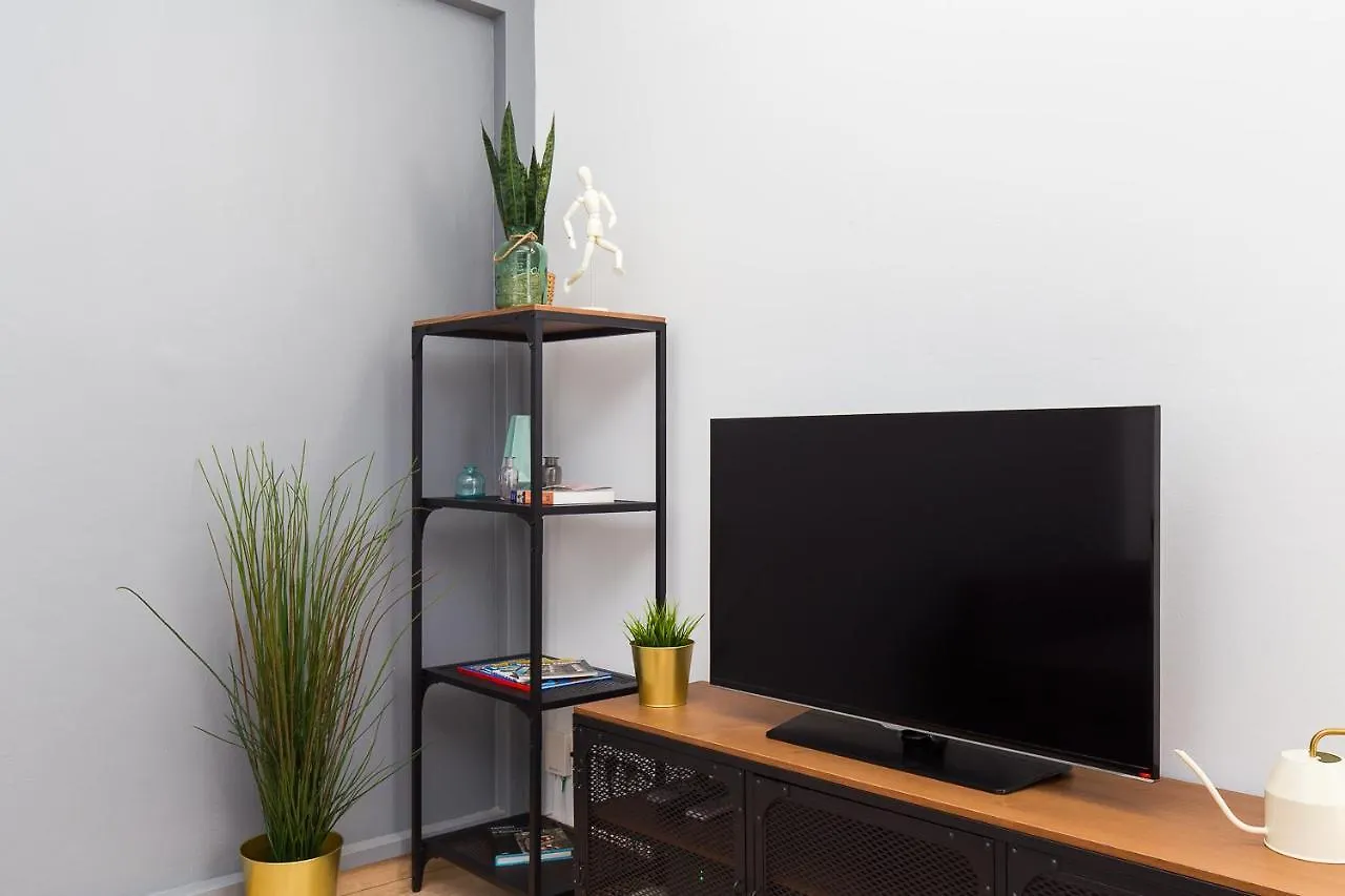 Lovely And Convenient Sagrada Familia Apartment Barcelona 0*,